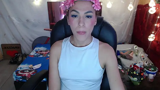 Snapshot of arianablue69 chatting on 12-24-24, 12:44 arianablue69 online show from 12-24-24, 12:44