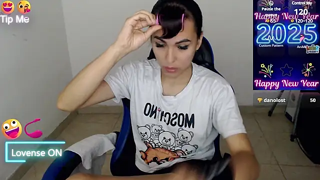 Snapshot of arianablue69 chatting on 02-01-25, 08:50 arianablue69 online show from 02-01-25, 08:50