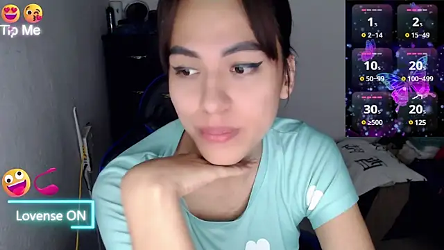 Snapshot of arianablue69 chatting on 03-12-25, 02:45 arianablue69 online show from 03-12-25, 02:45