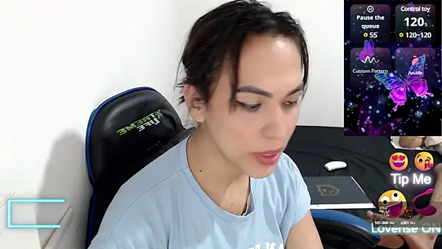 Snapshot of arianablue69 chatting on 03-20-25, 05:46 arianablue69 online show from 03-20-25, 05:46