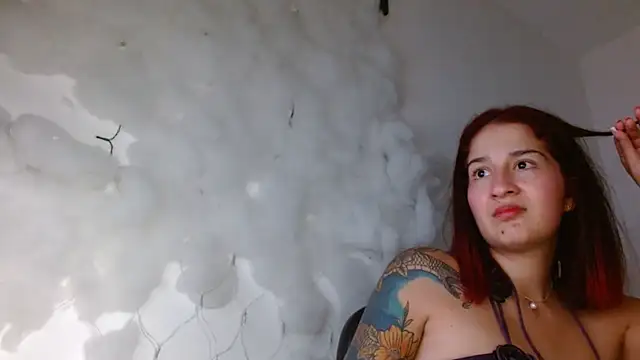 Snapshot of IsabellaVegaa chatting on 01-08-25, 04:34 IsabellaVegaa online show from 01-08-25, 04:34