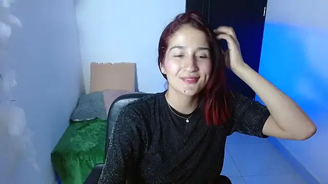 Snapshot of IsabellaVegaa chatting on 01-18-25, 04:15 IsabellaVegaa online show from 01-18-25, 04:15