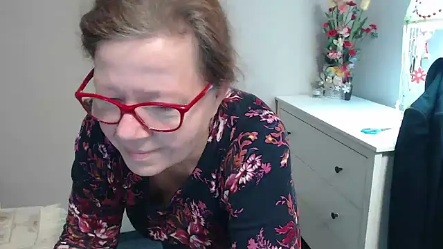 Snapshot of Adelewildx chatting on 12-02-24, 04:20 Adelewildx online show from 12-02-24, 04:20