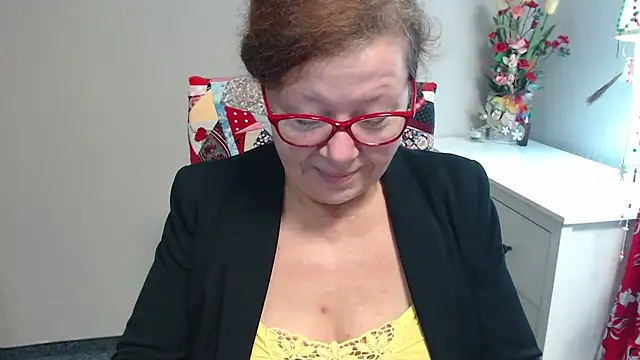 Snapshot of Adelewildx chatting on 12-04-24, 04:32 Adelewildx online show from 12-04-24, 04:32