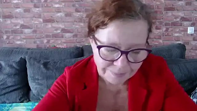 Snapshot of Adelewildx chatting on 12-08-24, 10:30 Adelewildx online show from 12-08-24, 10:30