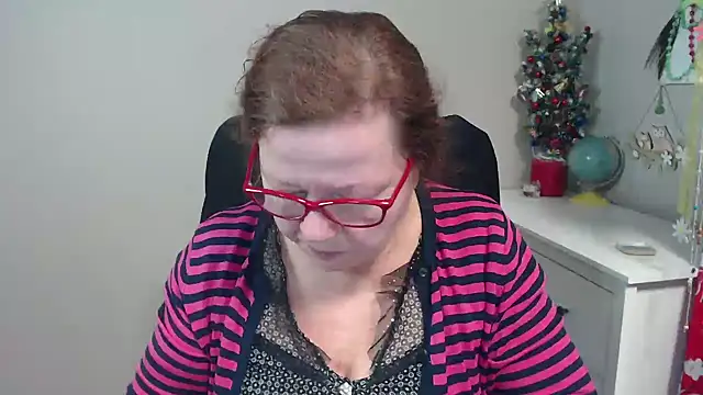 Snapshot of Adelewildx chatting on 01-14-25, 05:30 Adelewildx online show from 01-14-25, 05:30