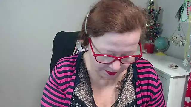 Snapshot of Adelewildx chatting on 01-14-25, 08:41 Adelewildx online show from 01-14-25, 08:41