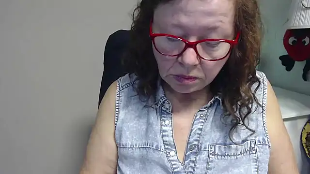 Snapshot of Adelewildx chatting on 03-12-25, 07:46 Adelewildx online show from 03-12-25, 07:46