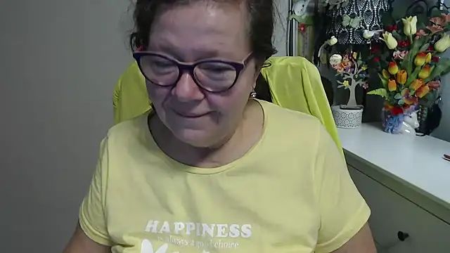 Snapshot of Adelewildx chatting on 03-12-26, 04:40 Adelewildx online show from 03-12-26, 04:40