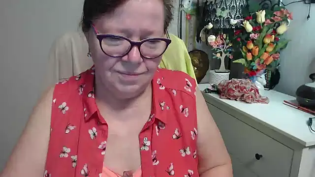 Snapshot of Adelewildx chatting on 03-16-26, 05:44 Adelewildx online show from 03-16-26, 05:44