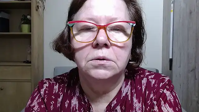 Adelewildx online show from 04-30-26, 09:52