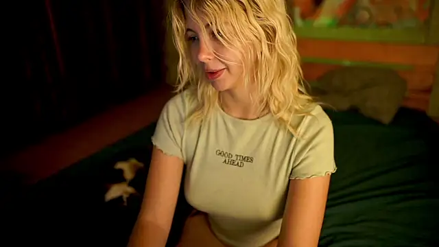 Snapshot of Allison_Cuty chatting on 09-09-25, 11:37 Allison Cuty online show from 09-09-25, 11:37