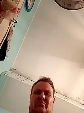 Snapshot of OliverBerlinSucht chatting on 10-24-25, 12:19 OliverBerlinSucht online show from 10-24-25, 12:19