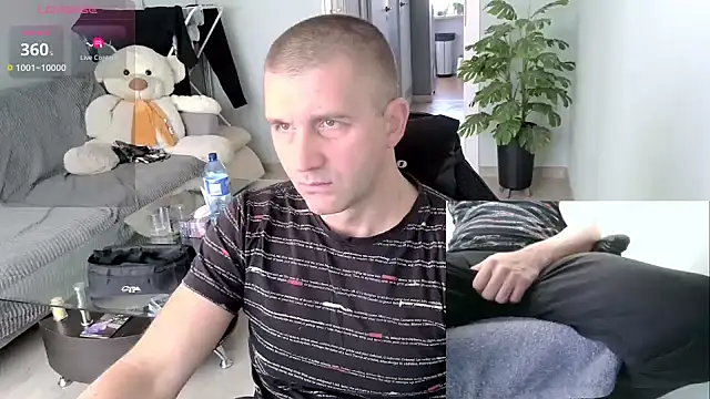 Snapshot of Maribor chatting on 11-05-25, 01:00 Maribor online show from 11-05-25, 01:00