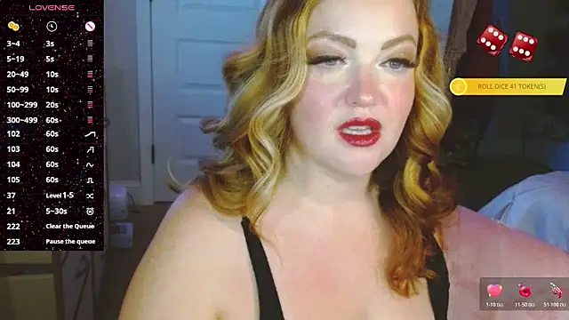 Snapshot of Cateycakes chatting on 10-25-25, 12:02 Cateycakes online show from 10-25-25, 12:02