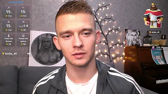 Snapshot of Marvelboy_ chatting on 12-18-24, 09:51 Marvelboy online show from 12-18-24, 09:51