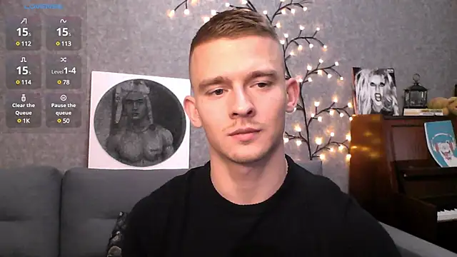 Snapshot of Marvelboy_ chatting on 12-21-24, 12:06 Marvelboy online show from 12-21-24, 12:06