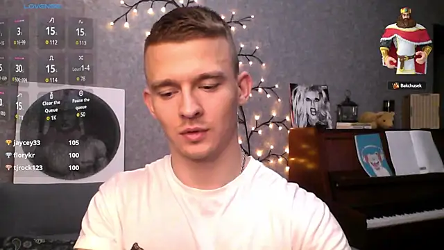 Snapshot of Marvelboy_ chatting on 12-28-24, 11:41 Marvelboy online show from 12-28-24, 11:41
