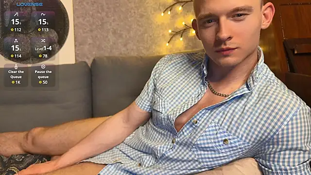 Snapshot of Marvelboy_ chatting on 02-07-25, 09:48 Marvelboy online show from 02-07-25, 09:48