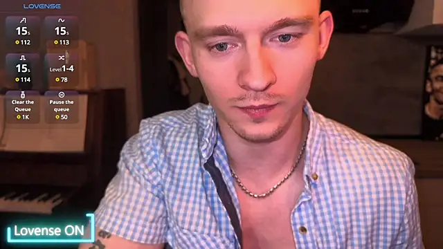 Snapshot of Marvelboy_ chatting on 03-20-25, 10:18 Marvelboy online show from 03-20-25, 10:18