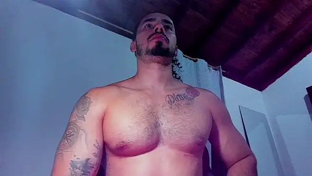 Snapshot of Baky_sexy chatting on 02-20-26, 03:25 Baky sexy online show from 02-20-26, 03:25