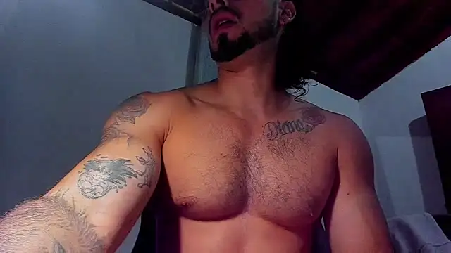 Snapshot of Baky_sexy chatting on 03-05-26, 05:47 Baky sexy online show from 03-05-26, 05:47