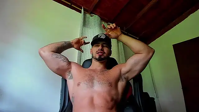 Snapshot of Baky_sexy chatting on 03-10-26, 06:46 Baky sexy online show from 03-10-26, 06:46