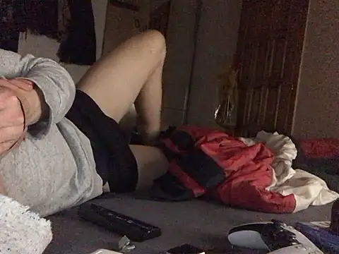 Chris-LE91 online show from 01-11-26, 04:50