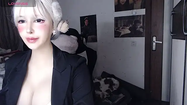 candy cola online show from 11-11-25, 05:40