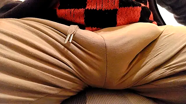 Snapshot of gae89tano chatting on 03-02-25, 08:27 gae89tano online show from 03-02-25, 08:27