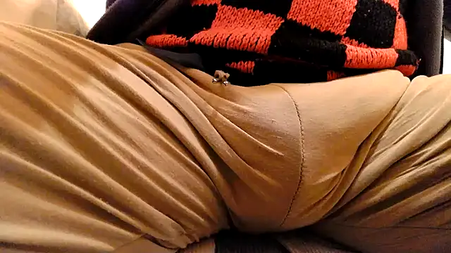 Snapshot of gae89tano chatting on 03-02-25, 08:40 gae89tano online show from 03-02-25, 08:40