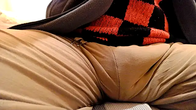 Snapshot of gae89tano chatting on 03-03-25, 02:59 gae89tano online show from 03-03-25, 02:59