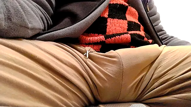 Snapshot of gae89tano chatting on 03-04-25, 10:35 gae89tano online show from 03-04-25, 10:35