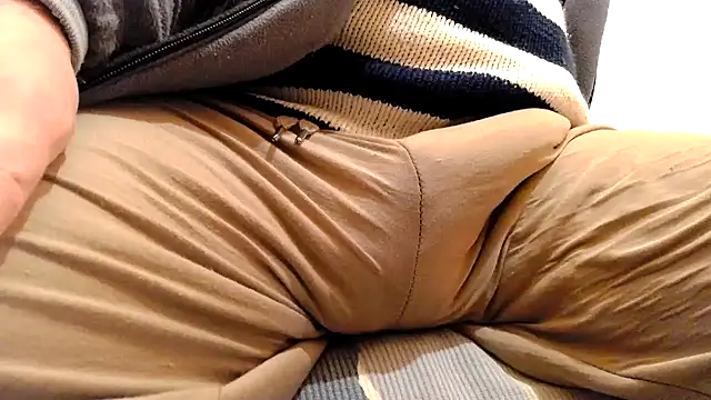 Snapshot of gae89tano chatting on 03-07-25, 08:11 gae89tano online show from 03-07-25, 08:11