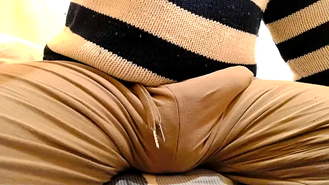 Snapshot of gae89tano chatting on 03-14-25, 08:28 gae89tano online show from 03-14-25, 08:28