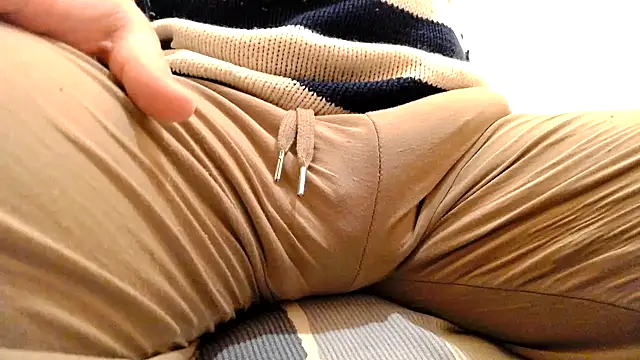 Snapshot of gae89tano chatting on 03-17-25, 08:51 gae89tano online show from 03-17-25, 08:51