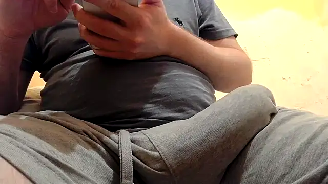 Snapshot of gae89tano chatting on 09-23-25, 09:34 gae89tano online show from 09-23-25, 09:34