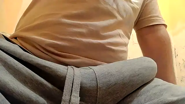 Snapshot of gae89tano chatting on 10-24-25, 09:44 gae89tano online show from 10-24-25, 09:44