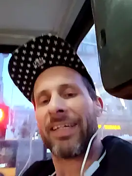 Snapshot of FireFox_Feel chatting on 02-25-25, 04:21 FireFox Feel online show from 02-25-25, 04:21