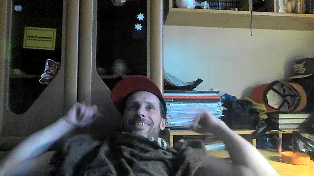 Snapshot of FireFox_Feel chatting on 03-14-25, 04:09 FireFox Feel online show from 03-14-25, 04:09