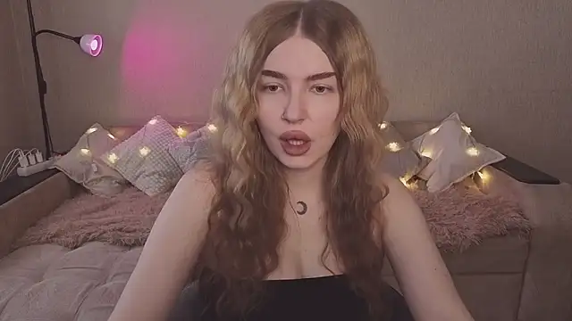 ViolettaLopez online show from 02-03-26, 01:05