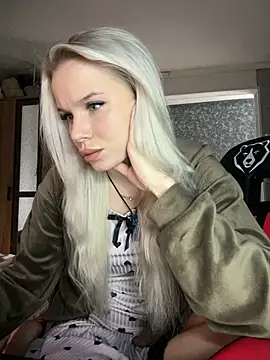 Snapshot of SIMBA_BOS chatting on 04-04-26, 02:54 SIMBA BOS online show from 04-04-26, 02:54