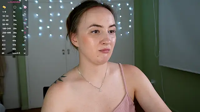 Snapshot of Black_Eva_ chatting on 01-23-25, 06:35 Black Eva online show from 01-23-25, 06:35