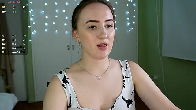 Snapshot of Black_Eva_ chatting on 02-01-25, 04:44 Black Eva online show from 02-01-25, 04:44