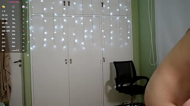 Snapshot of Black_Eva_ chatting on 02-09-25, 02:29 Black Eva online show from 02-09-25, 02:29