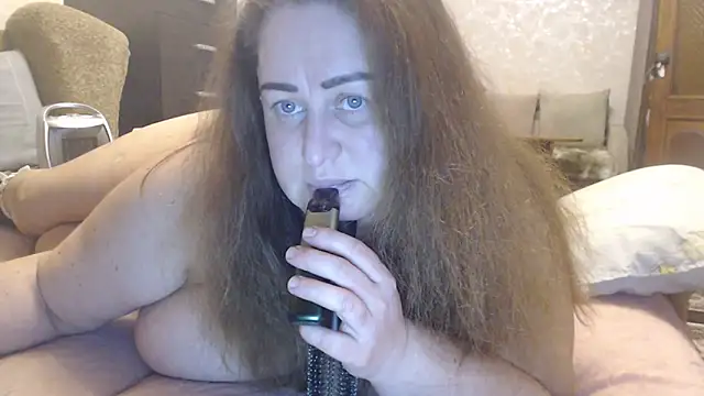 Snapshot of Amy_August chatting on 02-26-26, 03:55 Amy August online show from 02-26-26, 03:55