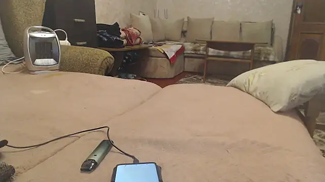 Snapshot of Amy_August chatting on 03-04-26, 06:58 Amy August online show from 03-04-26, 06:58