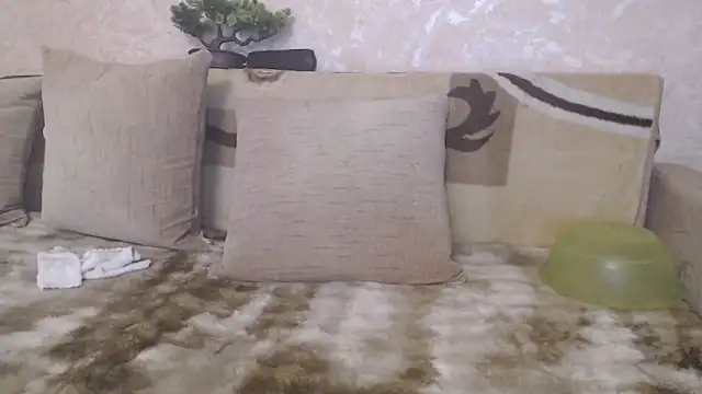 Amy August online show from 05-06-26, 04:56