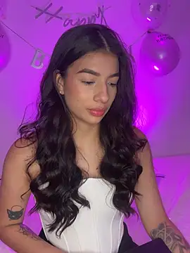Snapshot of Veronica_ar chatting on 03-30-26, 04:24 Veronica ar online show from 03-30-26, 04:24