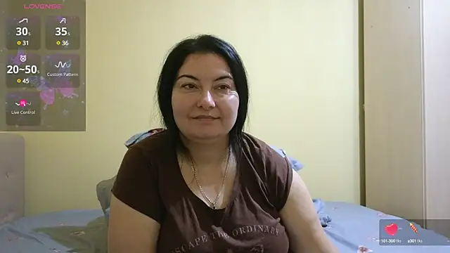 Snapshot of BBW_MILF_4U chatting on 01-24-25, 08:02 BBW MILF 4U online show from 01-24-25, 08:02